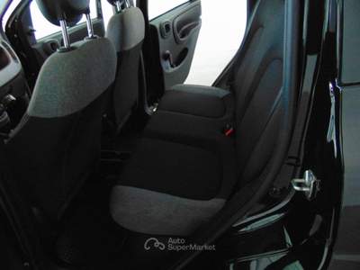 Fiat Panda 1.0 FireFly S&S Hybrid City Life Nero usata San Vito dei Normanni