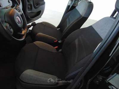 Fiat Panda 1.0 FireFly S&S Hybrid City Life Nero usata San Vito dei Normanni