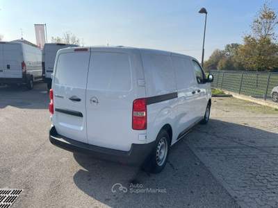 Opel Vivaro 1.5 Diesel 120CV S&S PL-TN M Furgone Bianco usata BOLOGNA