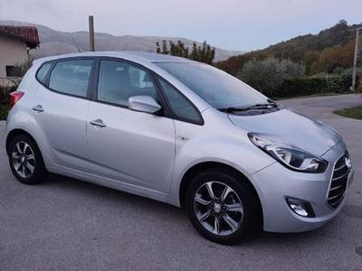 Hyundai ix20 1.4 CRDI 90 CV XPossible Grigio usata San Gregorio Magno