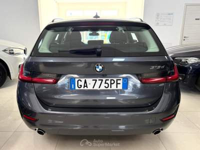 BMW Serie 3 318d d Touring Business Advantage aut. Grigio usata Medesano