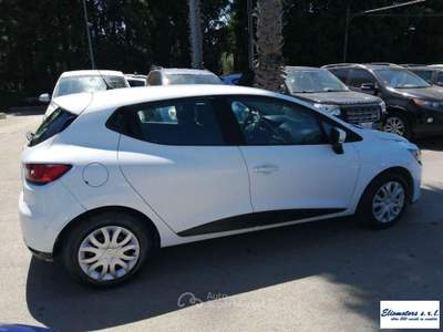 Renault Clio 1.5 dCi 8V 75 CV 5p. Wave Bianco usata Modica