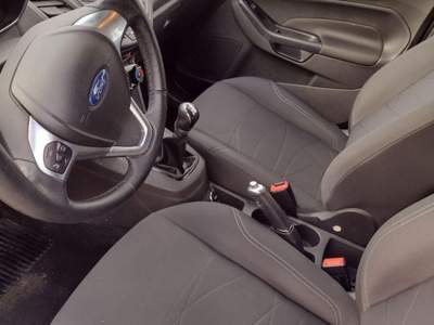 Ford Fiesta  1.5 TDCi 75 CV 5p. Business Argento usata Modica