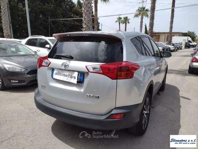 Toyota RAV4  2.0 D-4D 2WD Business Pack Argento usata Modica
