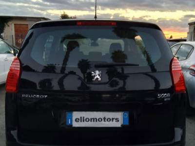 Peugeot 5008  1.6 HDi 112 CV Business Nero usata Modica