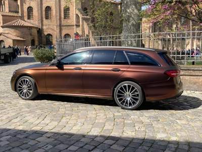 Mercedes-Benz Classe E mercedes e300 Oro usata Cesena