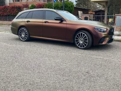 Mercedes-Benz Classe E mercedes e300 Oro usata Cesena