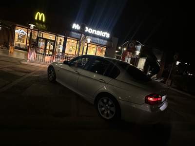 BMW Serie 3 320d Bmw 320d 2008  Grigio usata Vallefoglia