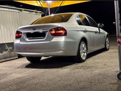 BMW Serie 3 320d Bmw 320d 2008  Grigio usata Vallefoglia