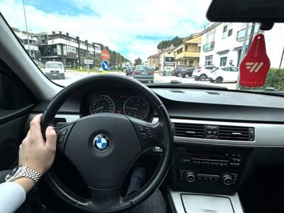 BMW Serie 3 320d Bmw 320d 2008  Grigio usata Vallefoglia