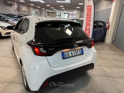 Toyota Yaris 5 porte Lounge 92CV Auto Bianco usata Prato