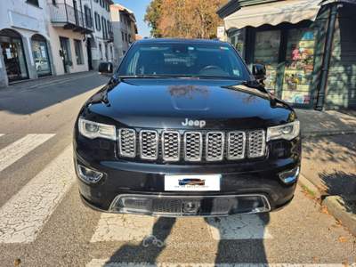 Jeep Grand Cherokee 3.0 V6 CRD 250 CV Multijet II Overland Nero usata Galliate