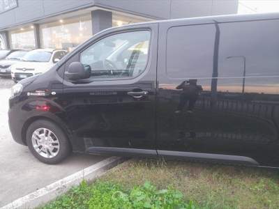 Citroen Jumpy III 2017 -  M 1.5 Bluehdi Club S&S 120cv Nero usata Novi Ligure
