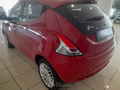 Lancia Ypsilon III 2015 -  1.2 Silver 69cv Rosso usata Novi Ligure