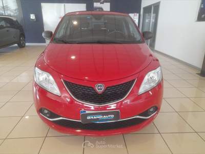 Lancia Ypsilon III 2015 -  1.2 Silver 69cv Rosso usata Novi Ligure