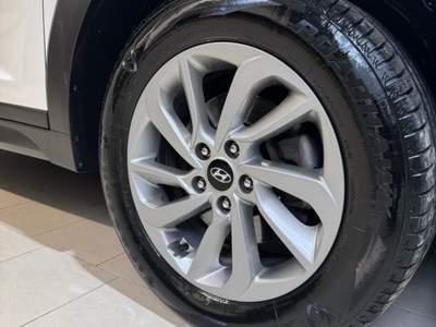 Hyundai Tucson Hyundai tcson da vetrina  Bianco usata Villa Literno