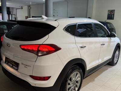 Hyundai Tucson Hyundai tcson da vetrina  Bianco usata Villa Literno