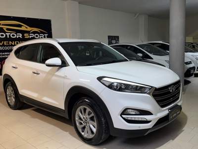 Hyundai Tucson Hyundai tcson da vetrina  Bianco usata Villa Literno