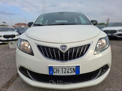 Lancia Ypsilon Ypsilon 1.0 FireFly 5p.S&S Hybrid Silver Bianco usata RIMINI