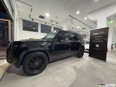 Land Rover Defender 110 2.0 SD4 240CV AWD Auto SE Nero usata Rimini