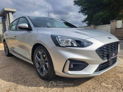 Ford Focus Tdci 120 CV 5p. ST-Line+Fari Led+Cerchi 17... Argento usata Sava