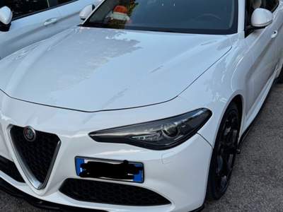 Alfa Romeo Giulia Alfa Romeo Giulia 2.2 180cv AWD  Bianco usata Riccione