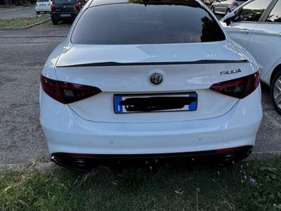Alfa Romeo Giulia Alfa Romeo Giulia 2.2 180cv AWD  Bianco usata Riccione