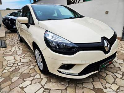 Renault Clio Clio dCi 8V 75 CV S&S 5p. Duel2 Beige usata Veglie