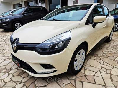 Renault Clio Clio dCi 8V 75 CV S&S 5p. Duel2 Beige usata Veglie