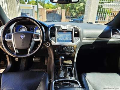 Lancia Thema Thema 3.0 V6 Mjet II 190 CV Platinum Nero usata Veglie