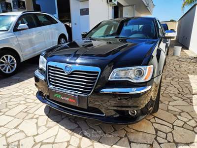 Lancia Thema Thema 3.0 V6 Mjet II 190 CV Platinum Nero usata Veglie
