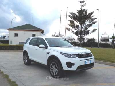 Land Rover Discovery Sport 2.0 TD4 150 CV Auto Business Edition Pure Bianco usata Gallipoli