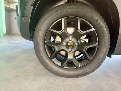 Jeep Avenger Avenger mhev The North Face 4xe 145cv edct6 Nero usata Osasco