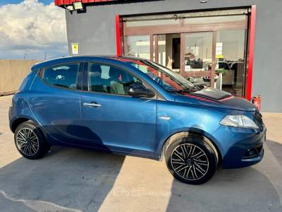 Lancia Ypsilon 5 porte S&S Hybrid Silv usata Latina