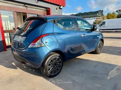 Lancia Ypsilon 5 porte S&S Hybrid Silv usata Latina