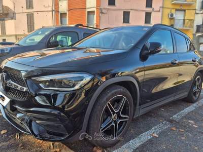 Mercedes-Benz GLA Automatic Premium Pack AMG Night Nero usata Galliate