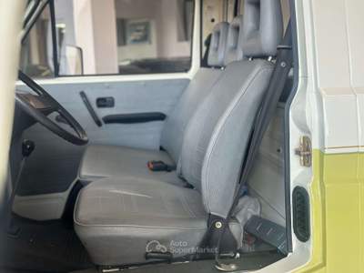 Volkswagen T3 1.9 BENZINA ( 9 POSTI) Giallo usata Mornago