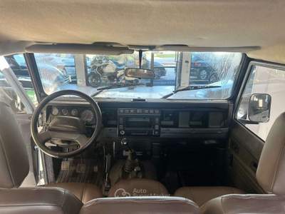 Land Rover Defender 90 2.5 td5 (7 POSTI) Grigio usata Mornago