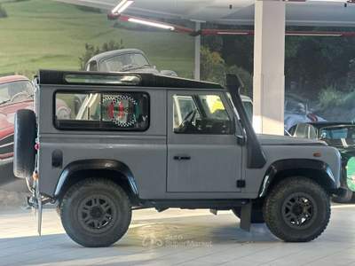 Land Rover Defender 90 2.5 td5 (7 POSTI) Grigio usata Mornago