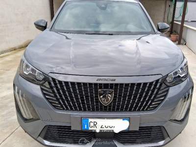 Peugeot 2008 parcheggio privato  Grigio usata Montesarchio