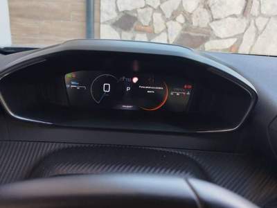 Peugeot 2008 parcheggio privato  Grigio usata Montesarchio