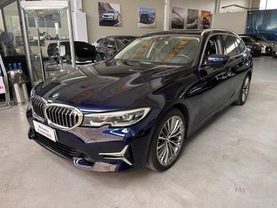 BMW Serie 3 320d d  Touring Luxury Line Individual Blu/Azzurro usata Gambellara