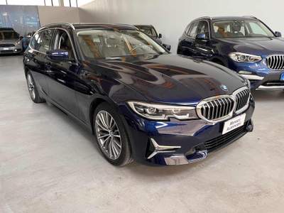 BMW Serie 3 320d d  Touring Luxury Line Individual Blu/Azzurro usata Gambellara