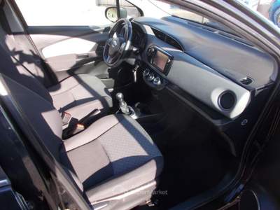 Toyota Yaris  1.0 5p. Active Nero usata Terni