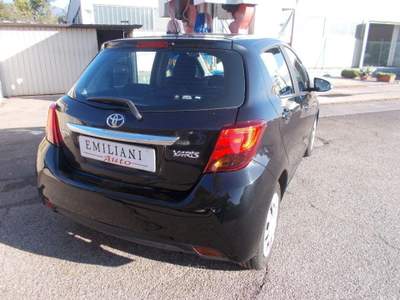Toyota Yaris  1.0 5p. Active Nero usata Terni