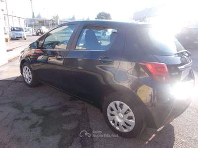 Toyota Yaris  1.0 5p. Active Nero usata Terni