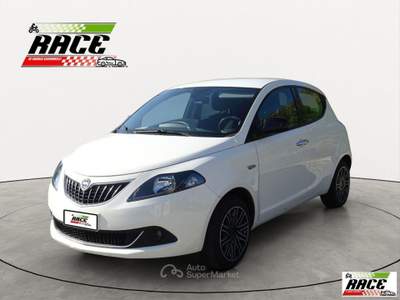 Lancia Ypsilon 1.0 FireFly 5p.S&S Hyb. Eco Gold Bianco usata Pieve a Nievole