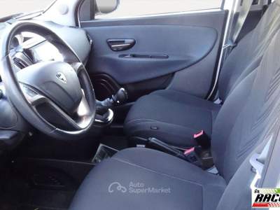 Lancia Ypsilon 1.0 FireFly 5p.S&S Hyb. Eco Gold Bianco usata Pieve a Nievole