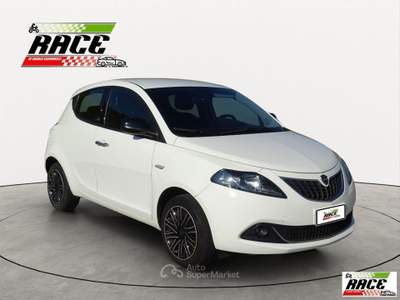 Lancia Ypsilon 1.0 FireFly 5p.S&S Hyb. Eco Gold Bianco usata Pieve a Nievole
