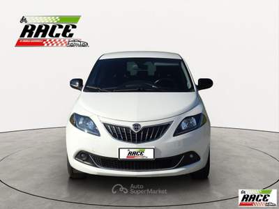 Lancia Ypsilon 1.0 FireFly 5p.S&S Hyb. Eco Gold Bianco usata Pieve a Nievole
